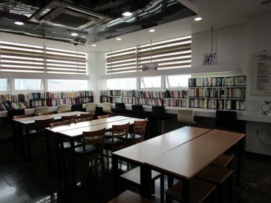 Bosudong Book Street Culture Center